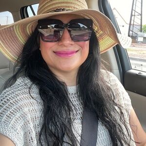 Meet your Posher, PreLoved05